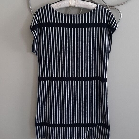 Marimekko black/white striped terry cover up - Picture 2 of 6